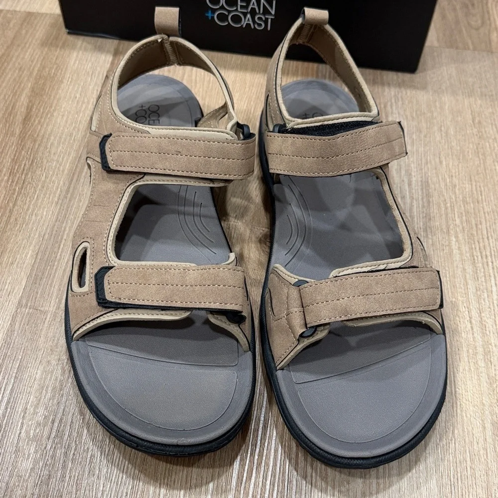 NEW in Box Sandals Ocean + Coast® Boulder Sport Sandals Men’s Tan Velcro Size 13